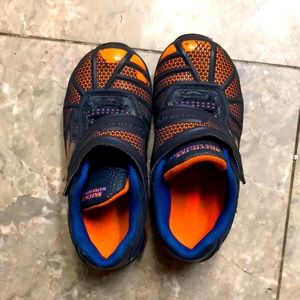 Skechers Water repellent, tennis shoes toddler boy